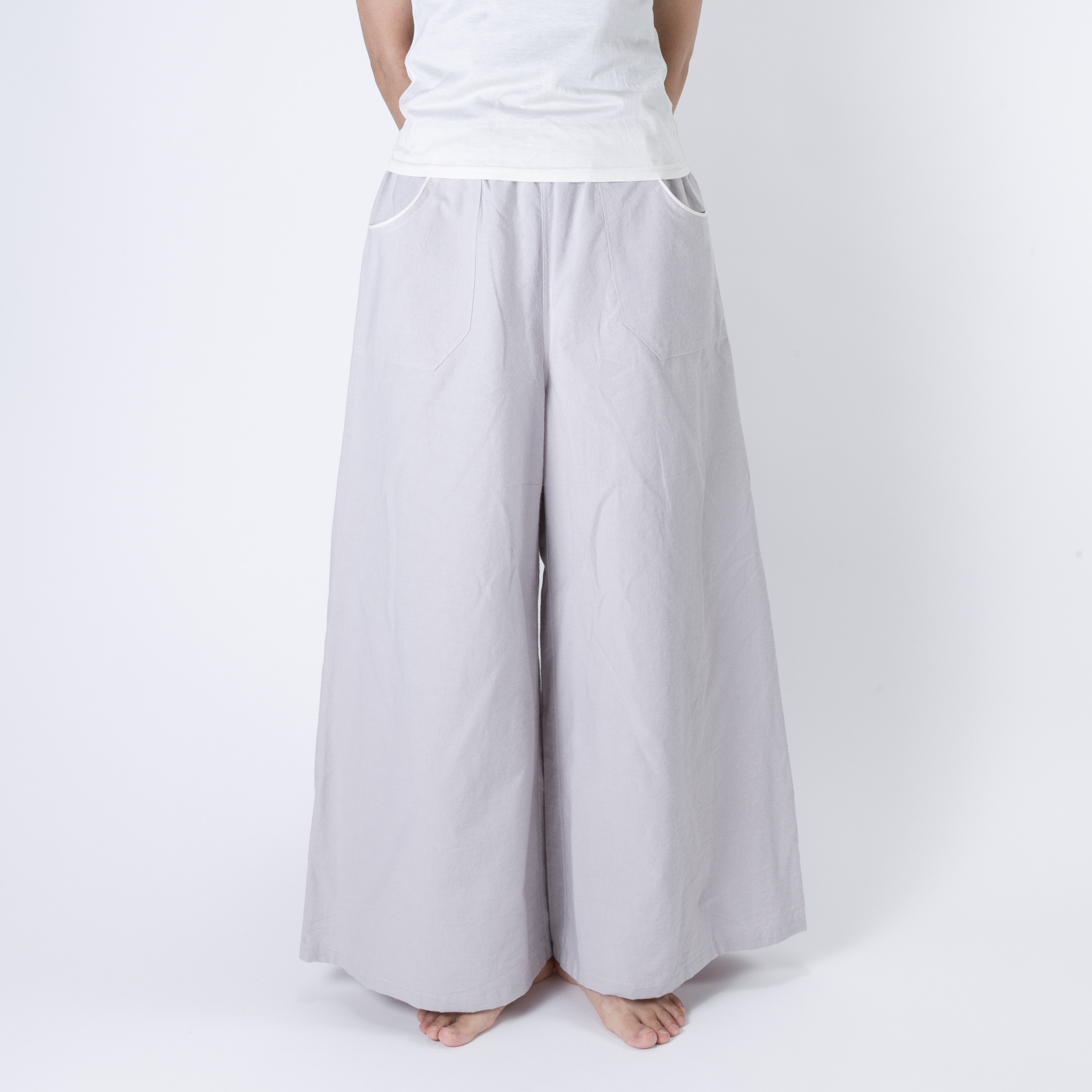 フレアパンツ／コットンワッシャー／ライトグレー／Lサイズ