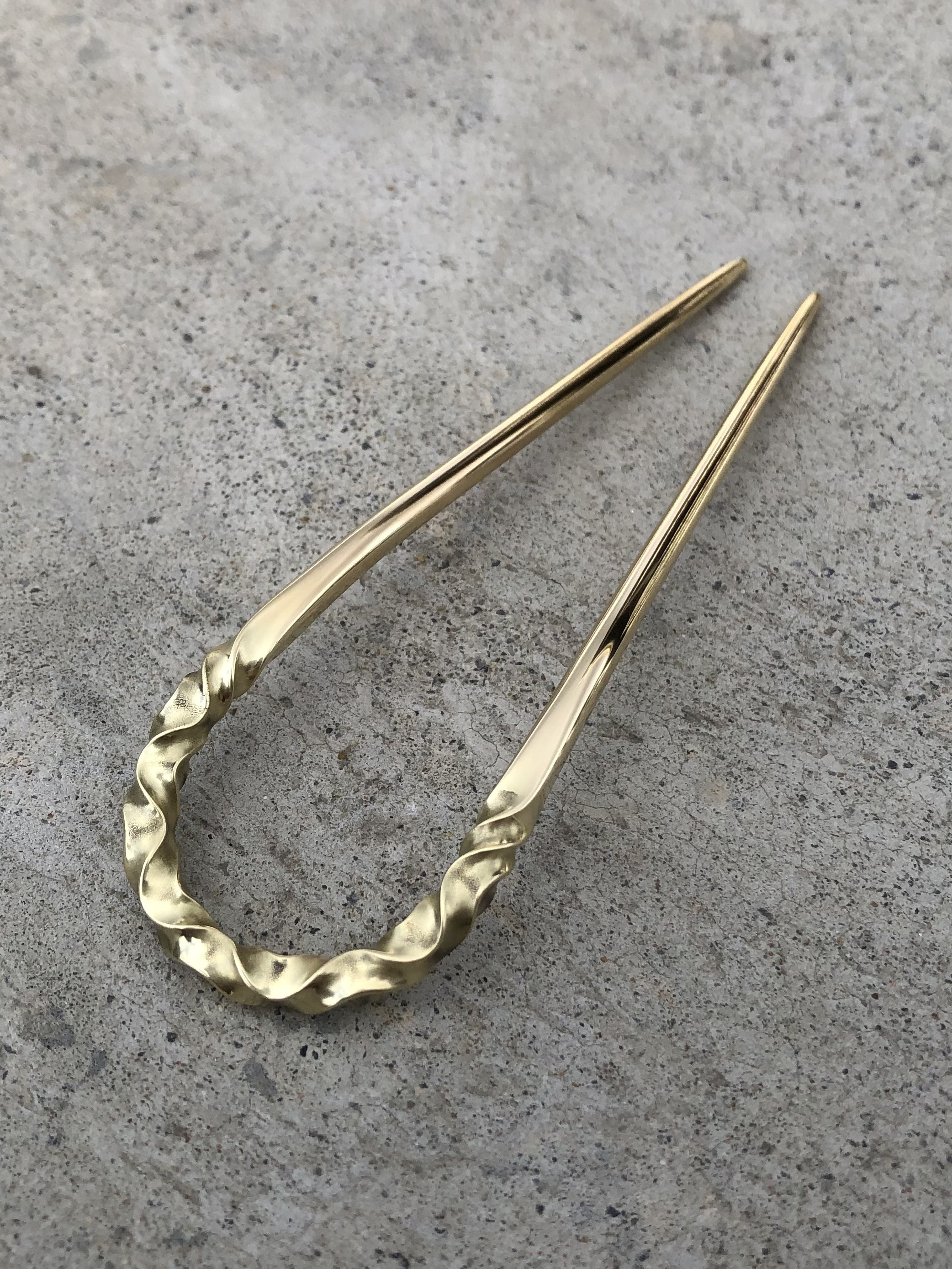 brass curved pattern hair stick medium かんざし ヘアスティック