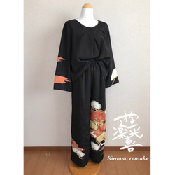25☆黒留袖☆着物リメイク ☆レディースM☆ブルゾン☆スカジャン
