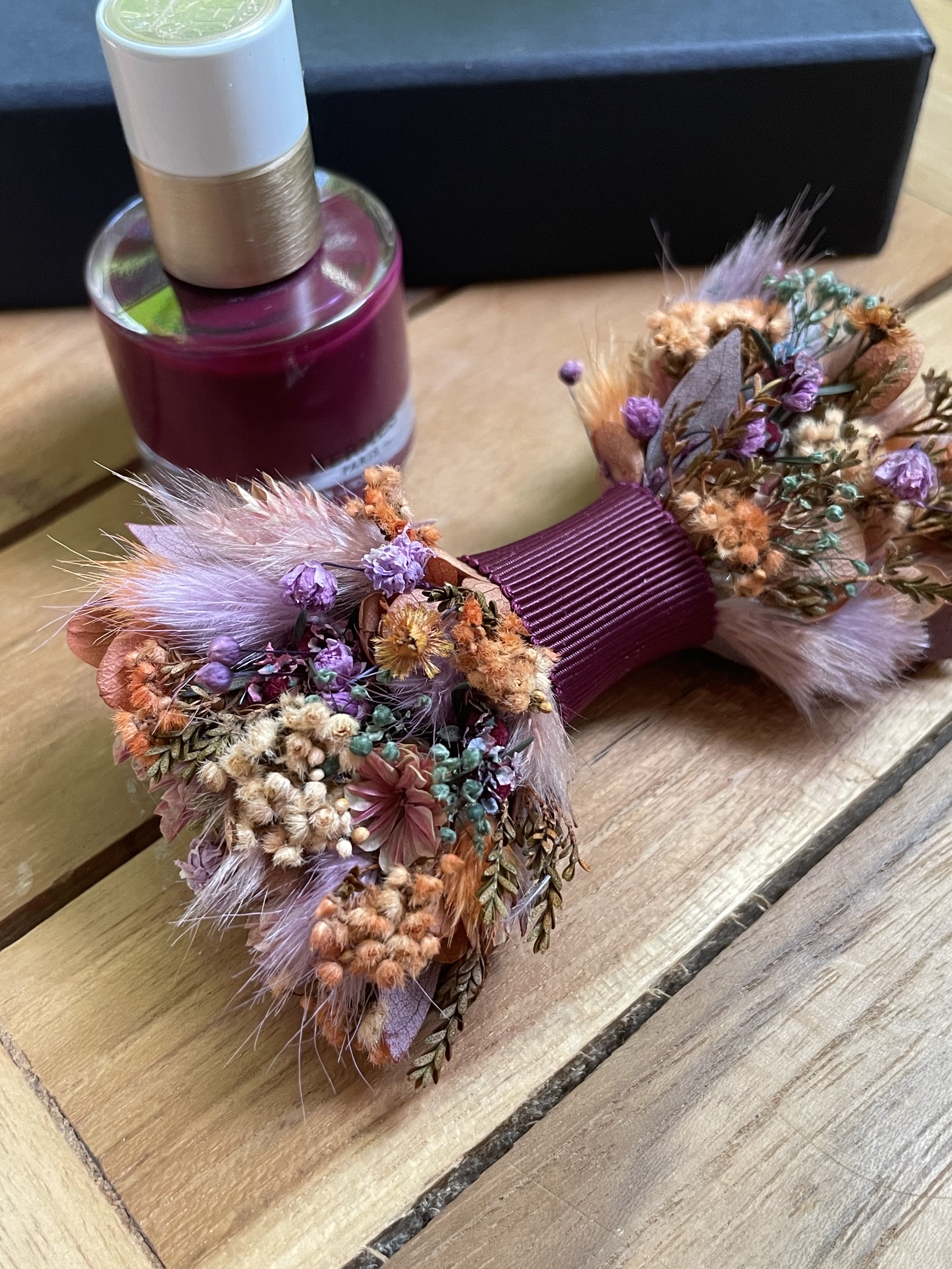 flower bowtie - fig -