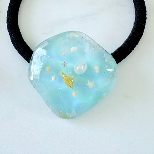 SALE★レジンヘアゴム　2連　エメラルドグリーン　アクアブルー　南国　海 海のヘアゴム】3色展開｜桃色の海・南国の海・静かな海／レジン・貝殻