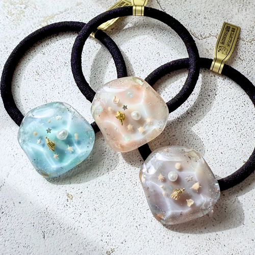 海のヘアゴム】3色展開｜桃色の海・南国の海・静かな海／レジン・貝殻