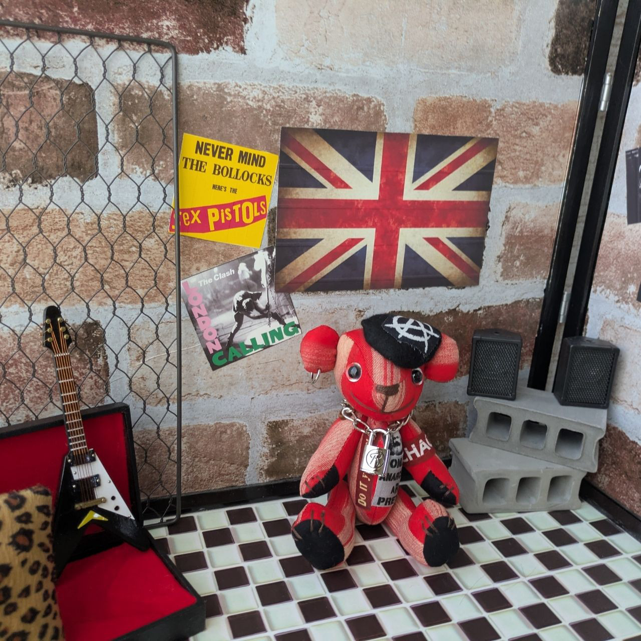 ANARCHY BEAR Jr.テディベア（１８ｃｍ）【moko* hand made bear】