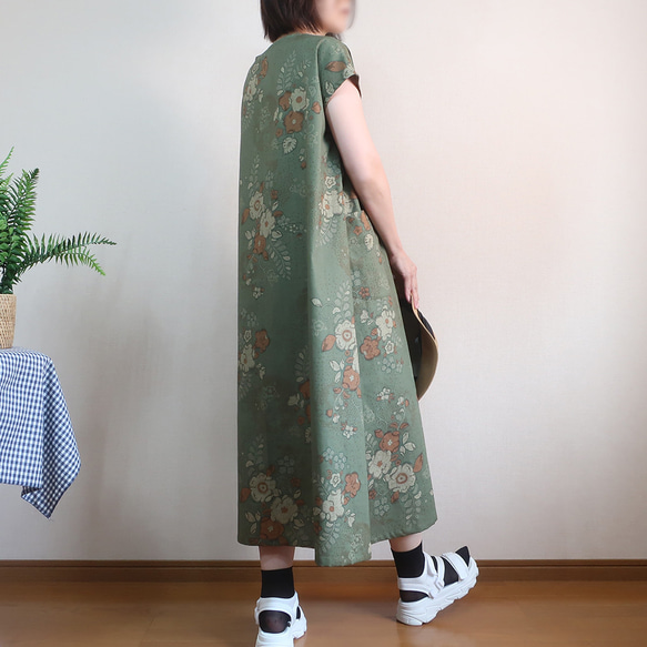 夏の普段着 ゆったり涼しい 大人の配色 フレンチワンピース（コットン／和柄） 11枚目の画像