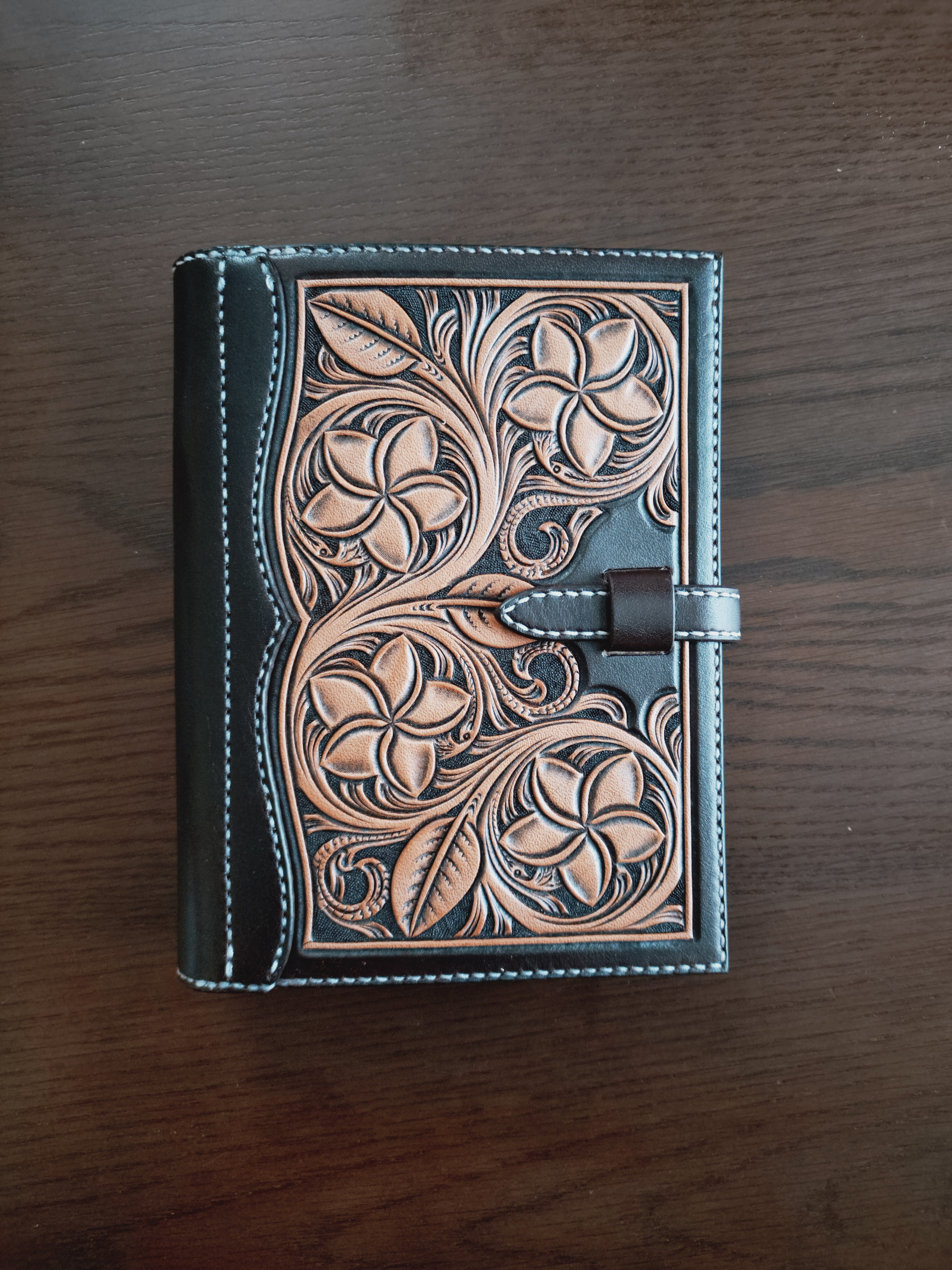 システム手帳　プルメリア　フラワーカービング　バイブルサイズ