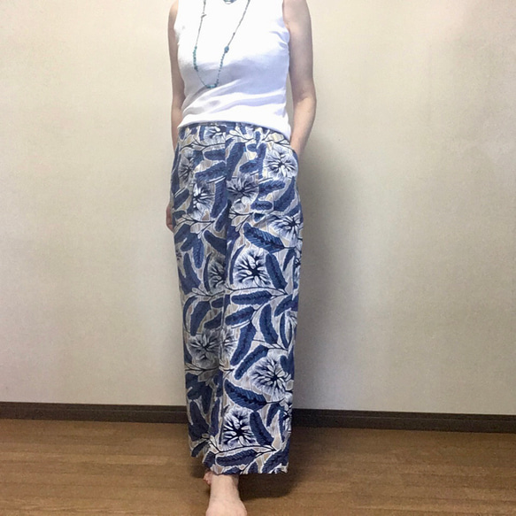 旅にも街にも◇アフリカンプリントの人気ワイドパンツ」M～L