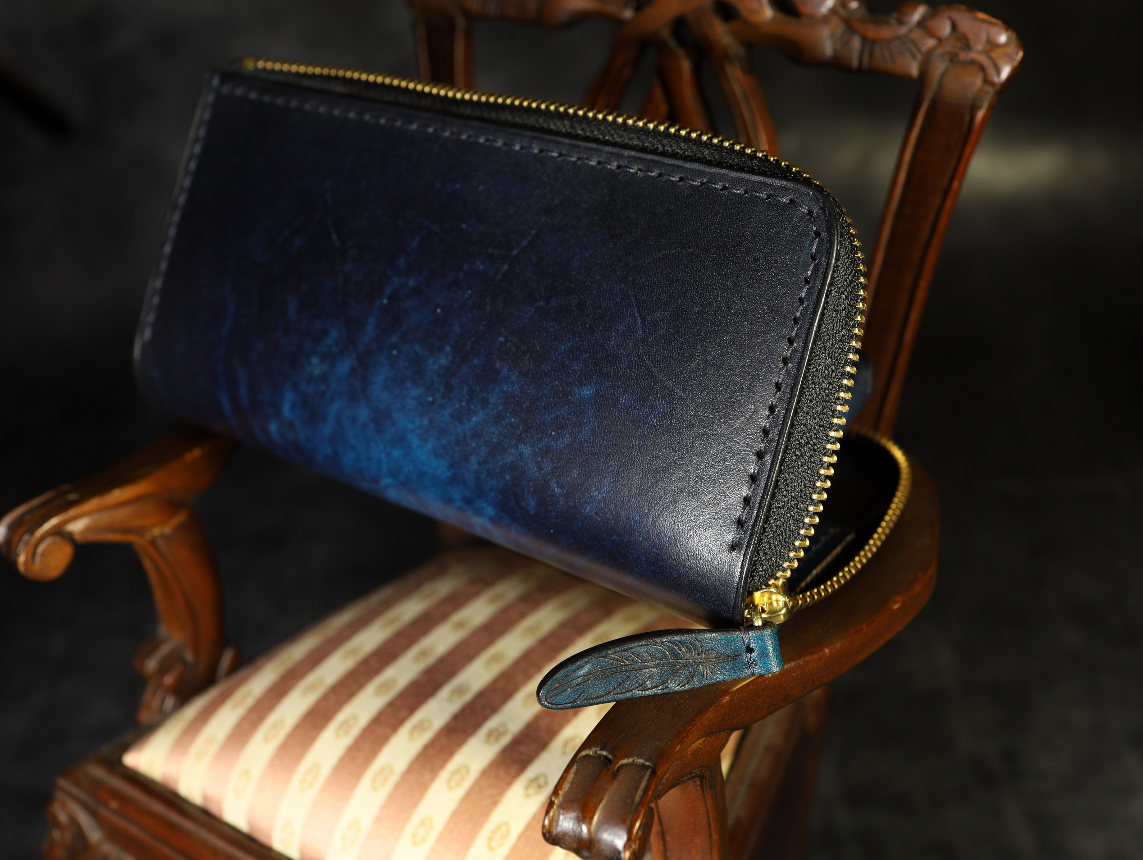 【世界最小クラスの長財布】アンティーク手染めの高級レザー  アンティークブルー 本革 ギフト プレゼント