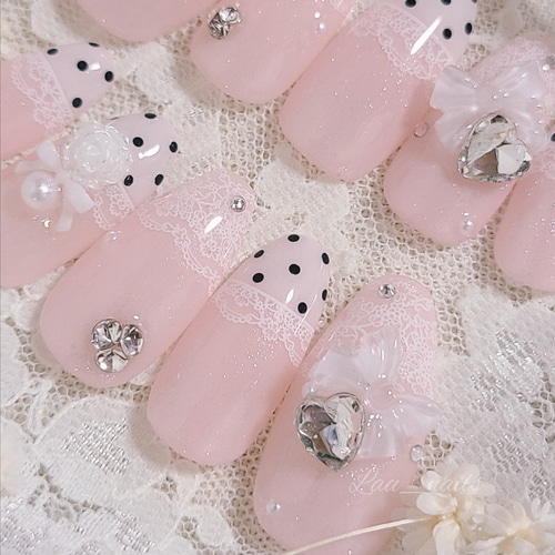 7)現品♡フレンチガーリードットネイル ネイルチップ（つけ爪） twii