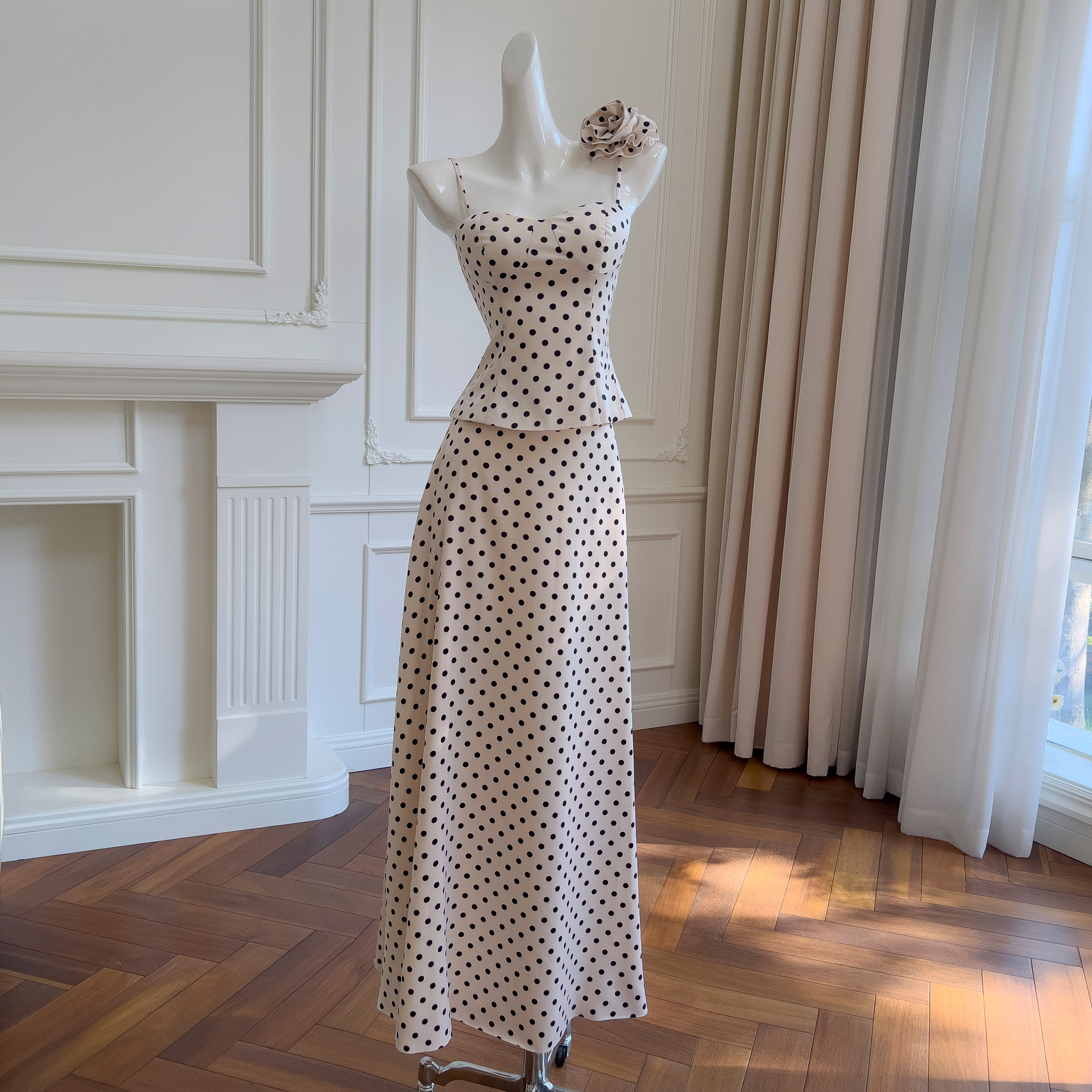 カラードレス ウェディングドレス 上下セット ノースリーブ サテン ドット柄 杏色 上品 韓国風 お呼ばれ 71455