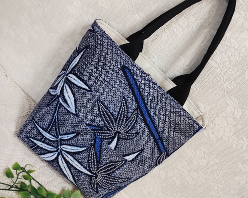 リメイクバッグ　ハンドメイド おしゃれなデニムバッグを手縫いでリメイクする方法！How to