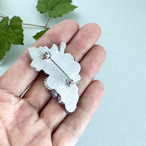 ぶどうブローチ オートクチュールビーズ刺繍 ブローチ So do I
