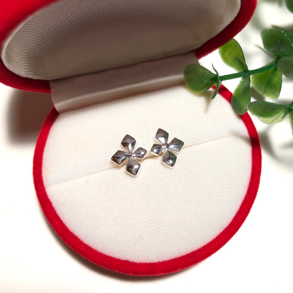 純銀製＊クロスデザインピアス