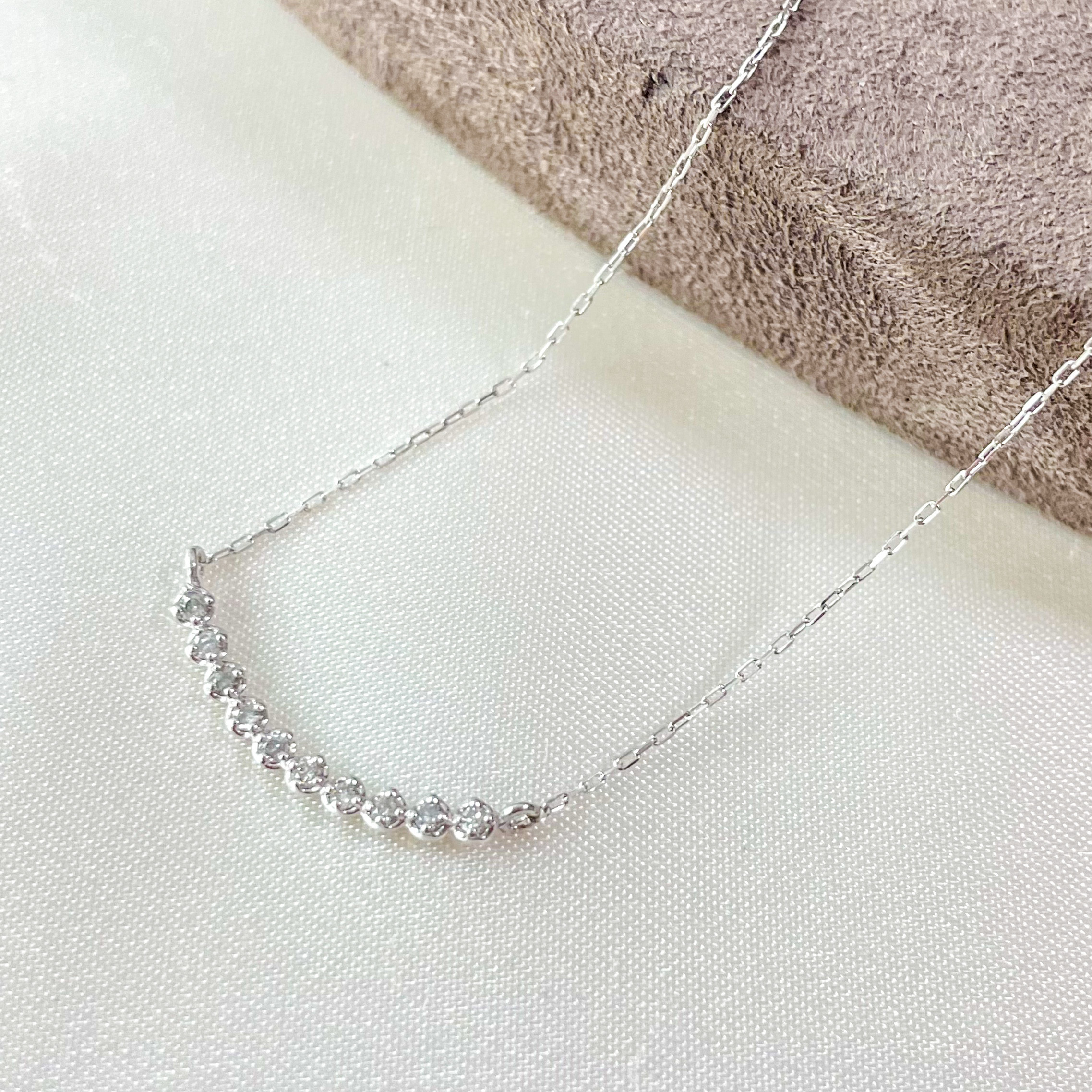 Lumière Épure（リュミエール・エピュール）ダイヤモンドネックレス