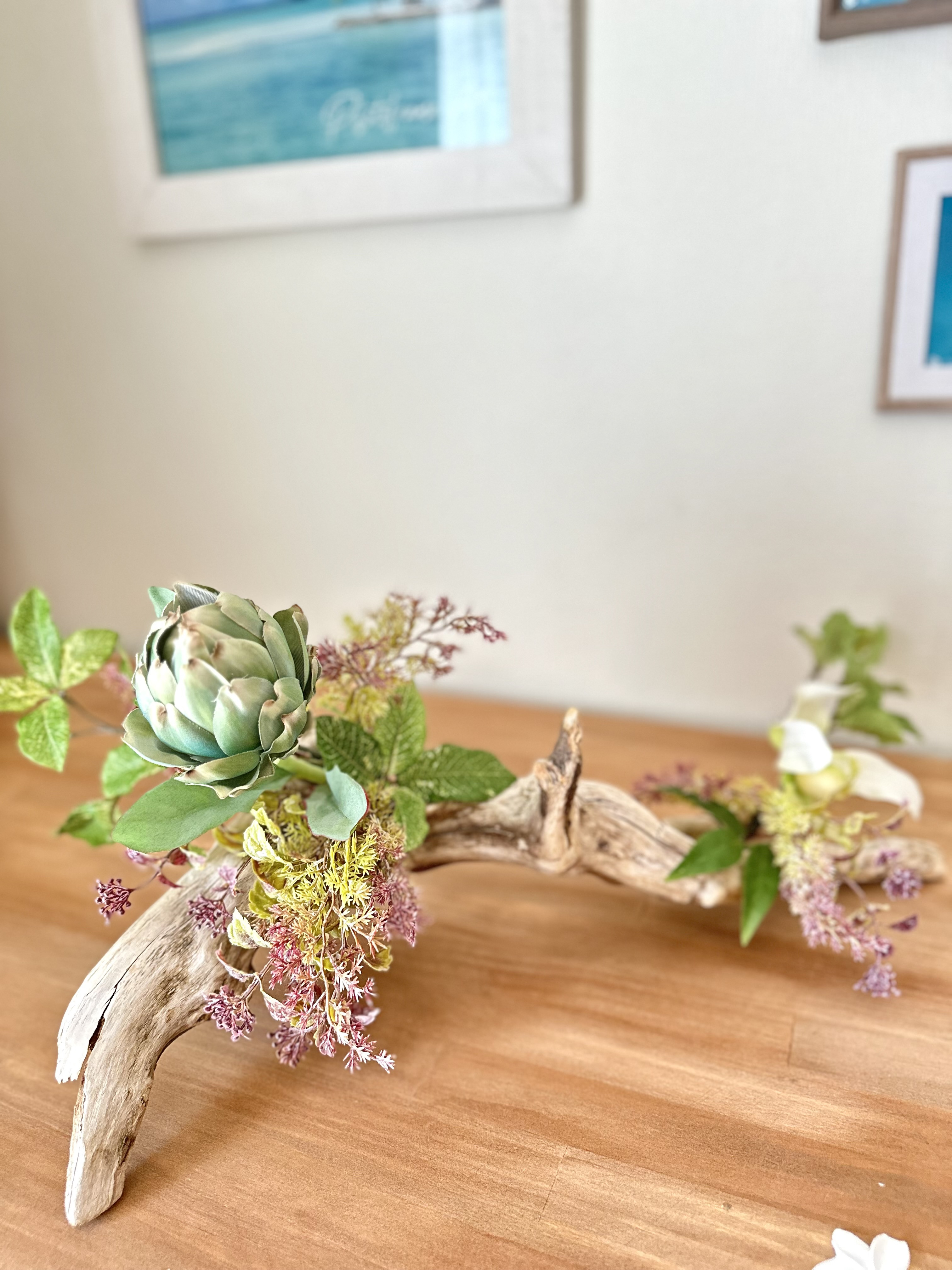 流木の南国風アレンジ　流木アレンジメント　造花