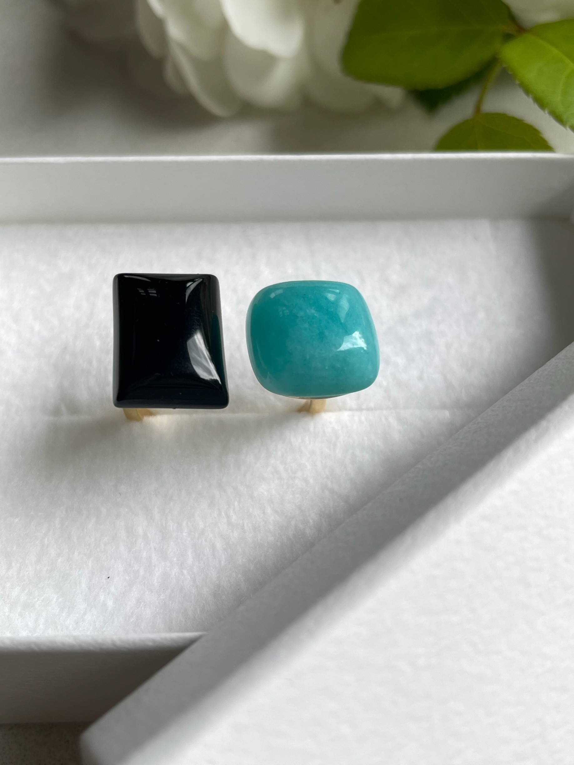 〈モード×エレガント〉Clair et Noir（クレール・エ・ノワール）フォークリング