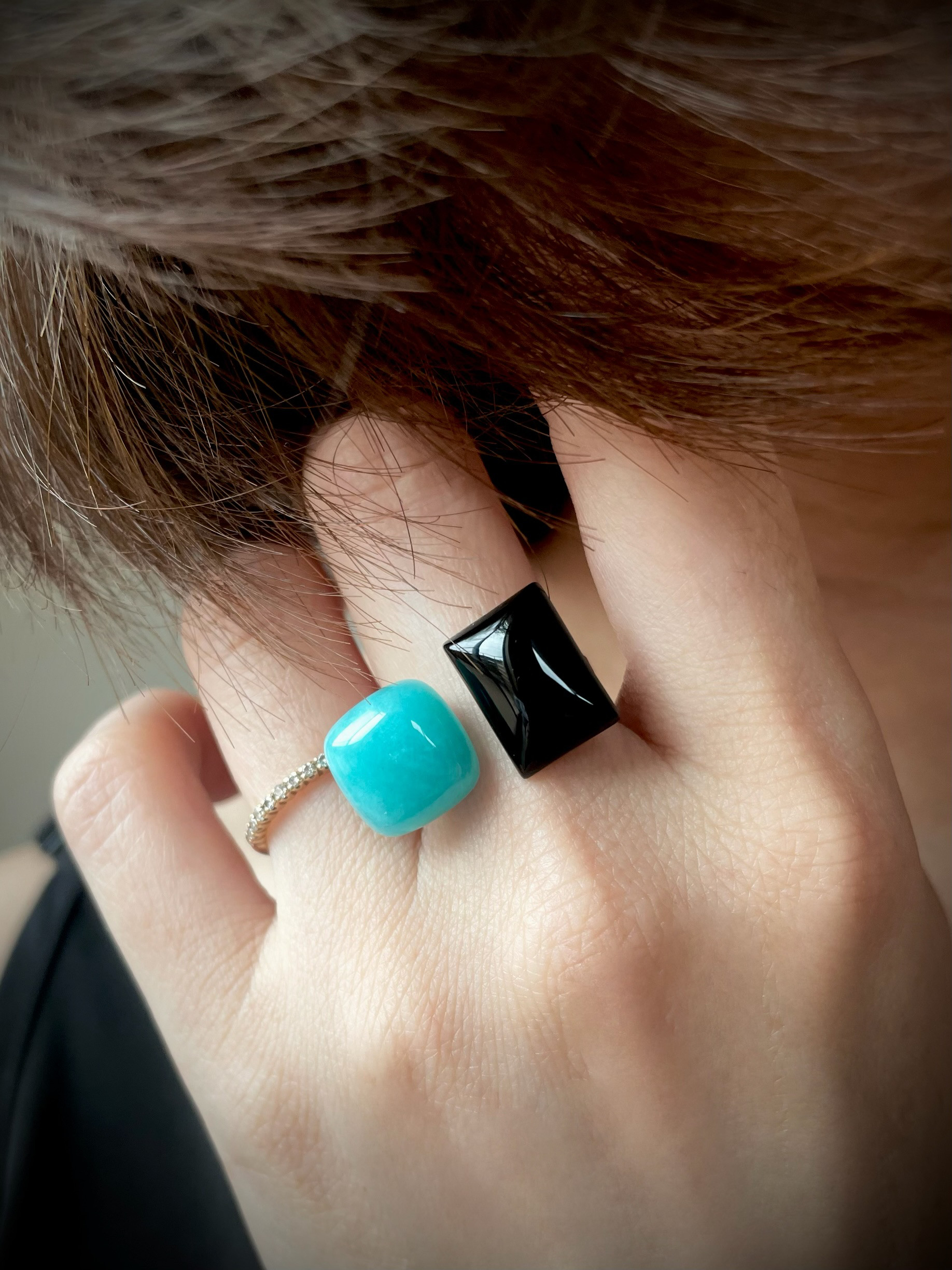 〈モード×エレガント〉Clair et Noir（クレール・エ・ノワール）フォークリング