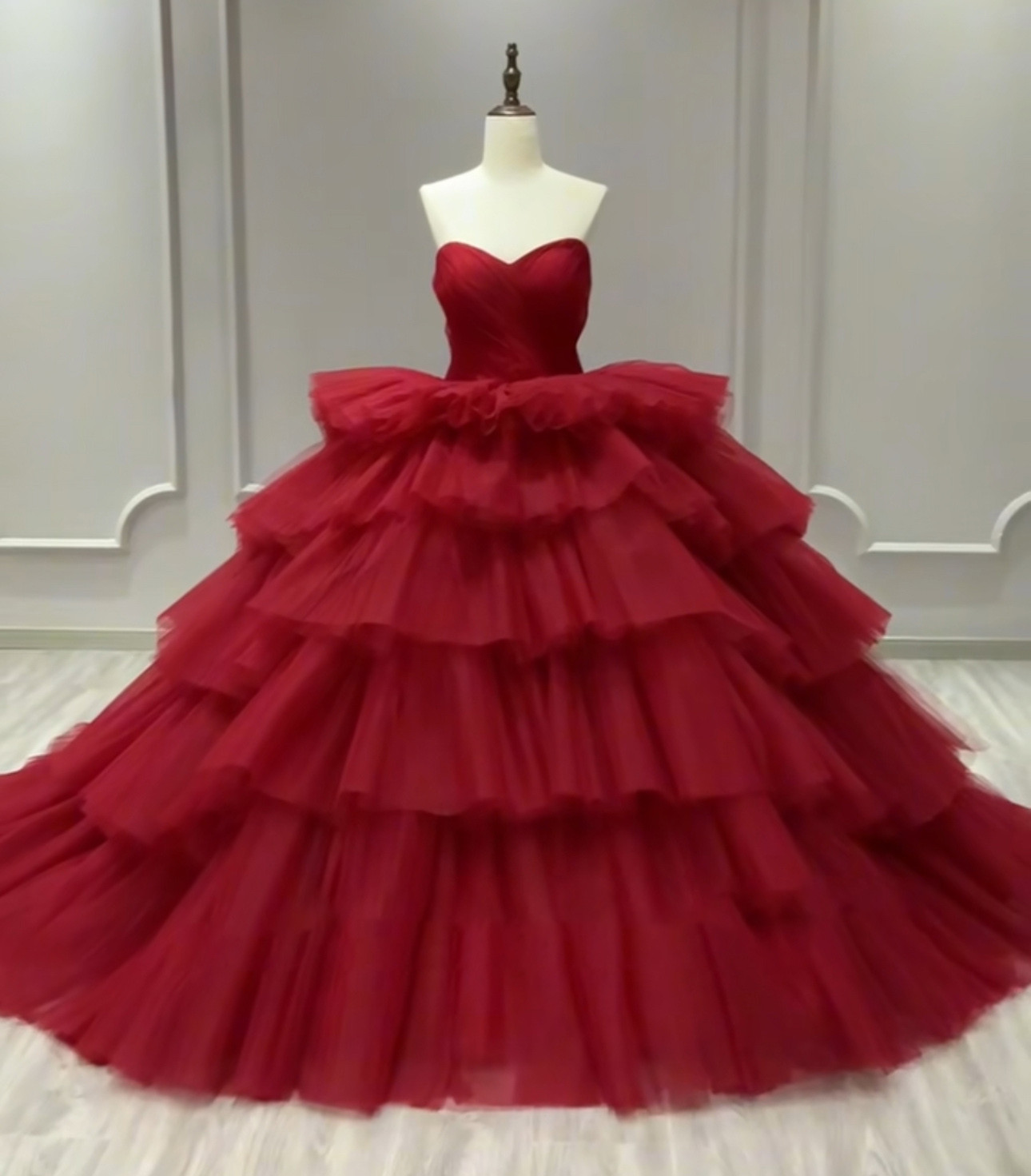 上質　チューブトップ　赤レッド　カラー変更可能　胸フリル　多層チュール　パーティー衣装ステージ演奏会音楽会短いトレーン