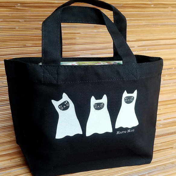 【おばけ猫のミニトートバッグ】ランチトート　キャンバストート 1枚目の画像