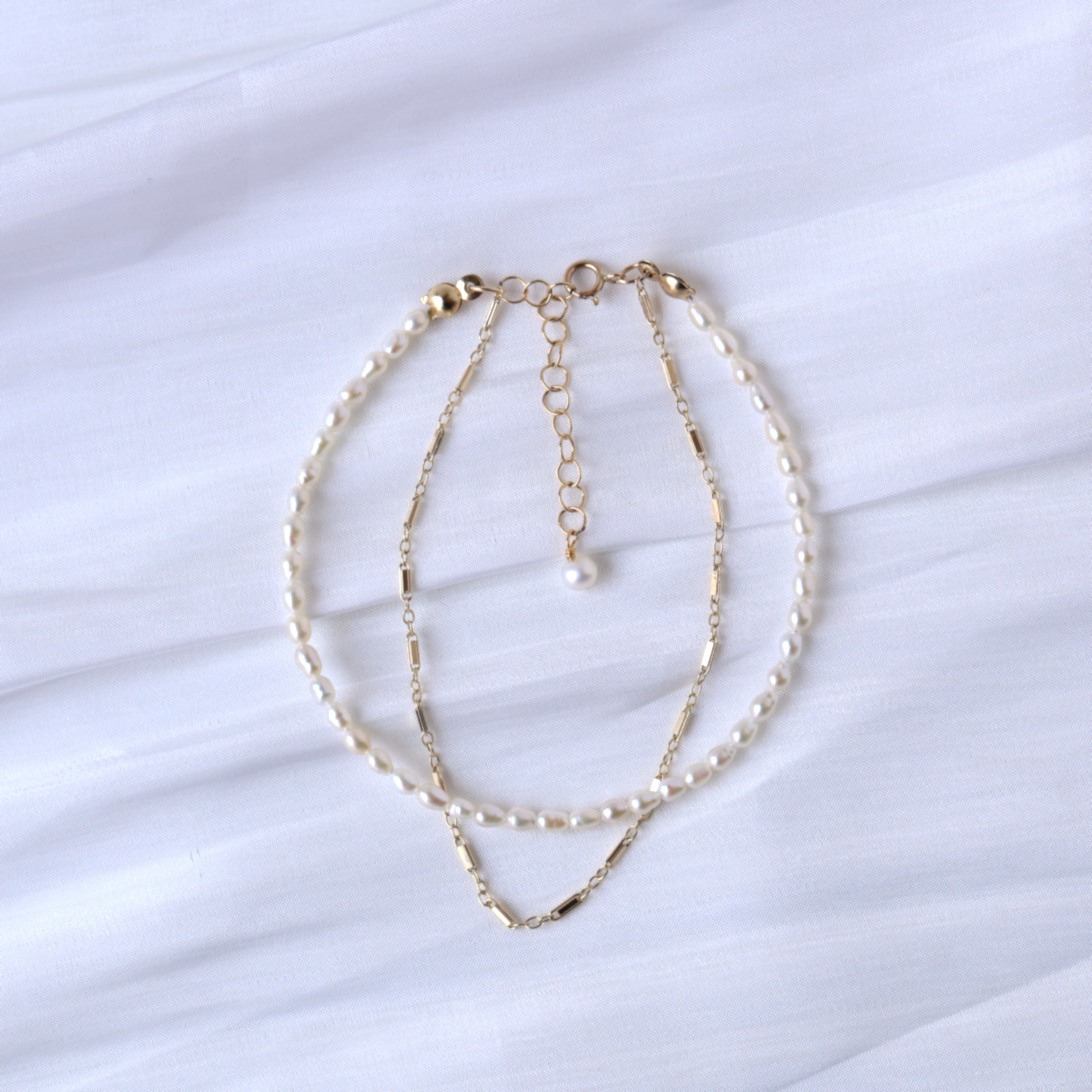 パールとチェーンの2連ブレスレット　パール　２連ブレスレット　14kgfブレスレット　仕事　シンプル　ハレの日