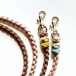 ♡パラコードリードの持ち手 オリジナルポンポン付♡ リード・首輪