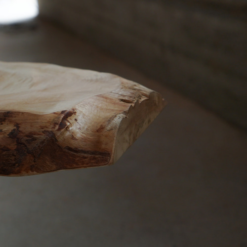 穴あき栃の一枚板ローテーブル ローテーブル・リビングテーブル