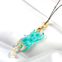 M283 レジン　ネックレス　ブルー系フラワーアレンジ　球体2.6cm M283 レジン ネックレス ブルー系フラワーアレンジ 球体2.6cm