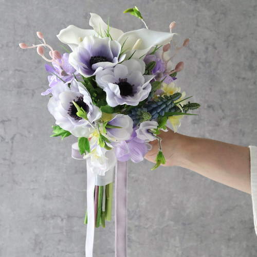 ブライダルブーケ　クラッチブーケ　アネモネ クラッチブーケ アネモネ blue rose ウェディングブーケ