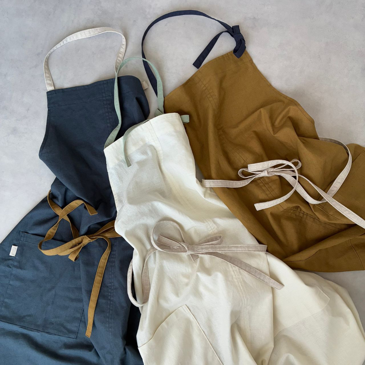 綿麻 エプロン リネン シンプル おしゃれ カフェ料理 DIY 男女 水色 綿