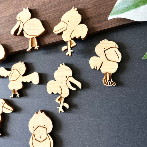 銀製 竹の葉彫刻 工芸品 ハチビロコウズ（ハシビロコウ）の竹製モチーフ レーザー彫刻 その他
