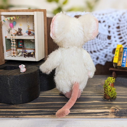 限定1点】白ネズミと本のお家 ぬいぐるみ どんぐり ミニチュア ドール