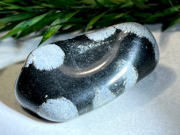 スノーフレーク オブシディアン 黒曜石 鑑賞石 天然石 水石 黒石 鉱物 原石 雪華・13 2kg】 スノーフレークオブシディアン 黒曜石 原石 鑑賞石