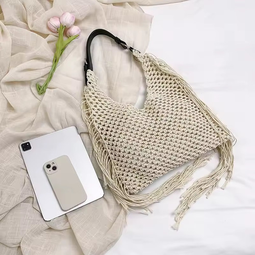 マクラメ編み リュック バッグ　フリンジ　生成り　ホワイト　白 hq720.jpg?sqp=-