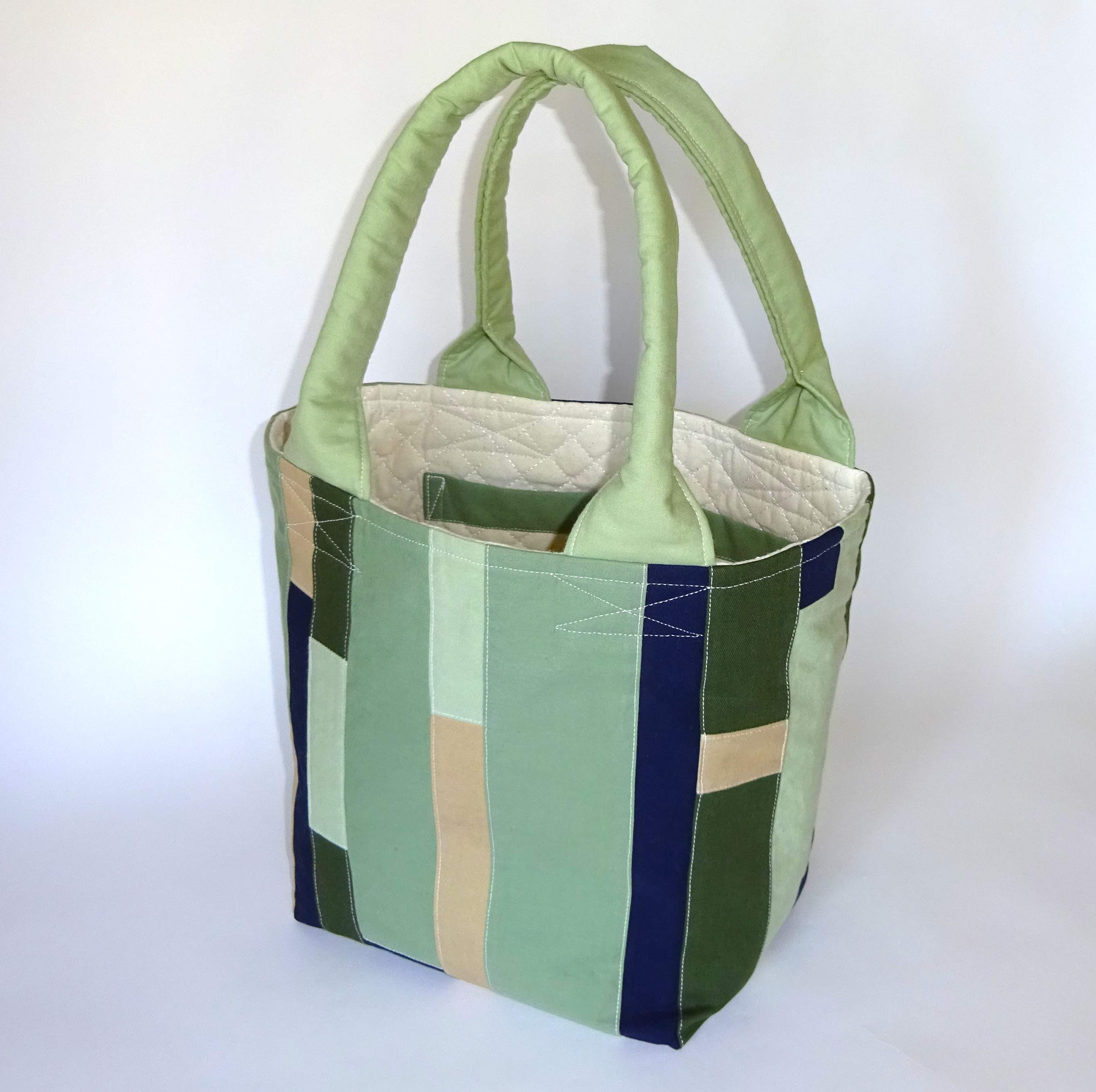 草色が利いた大人のトートバック
