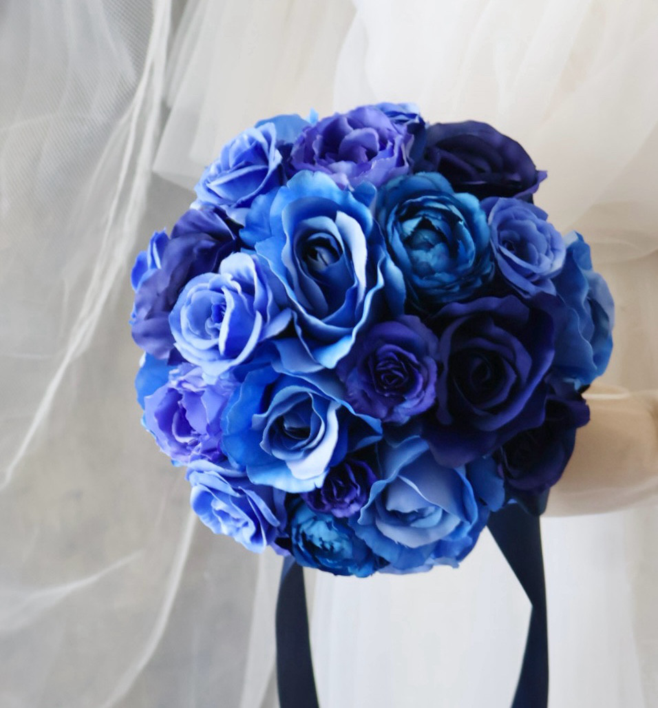 《特別価格の１点物》サムシングブルーのローズブーケ ラウンドクラッチブーケ