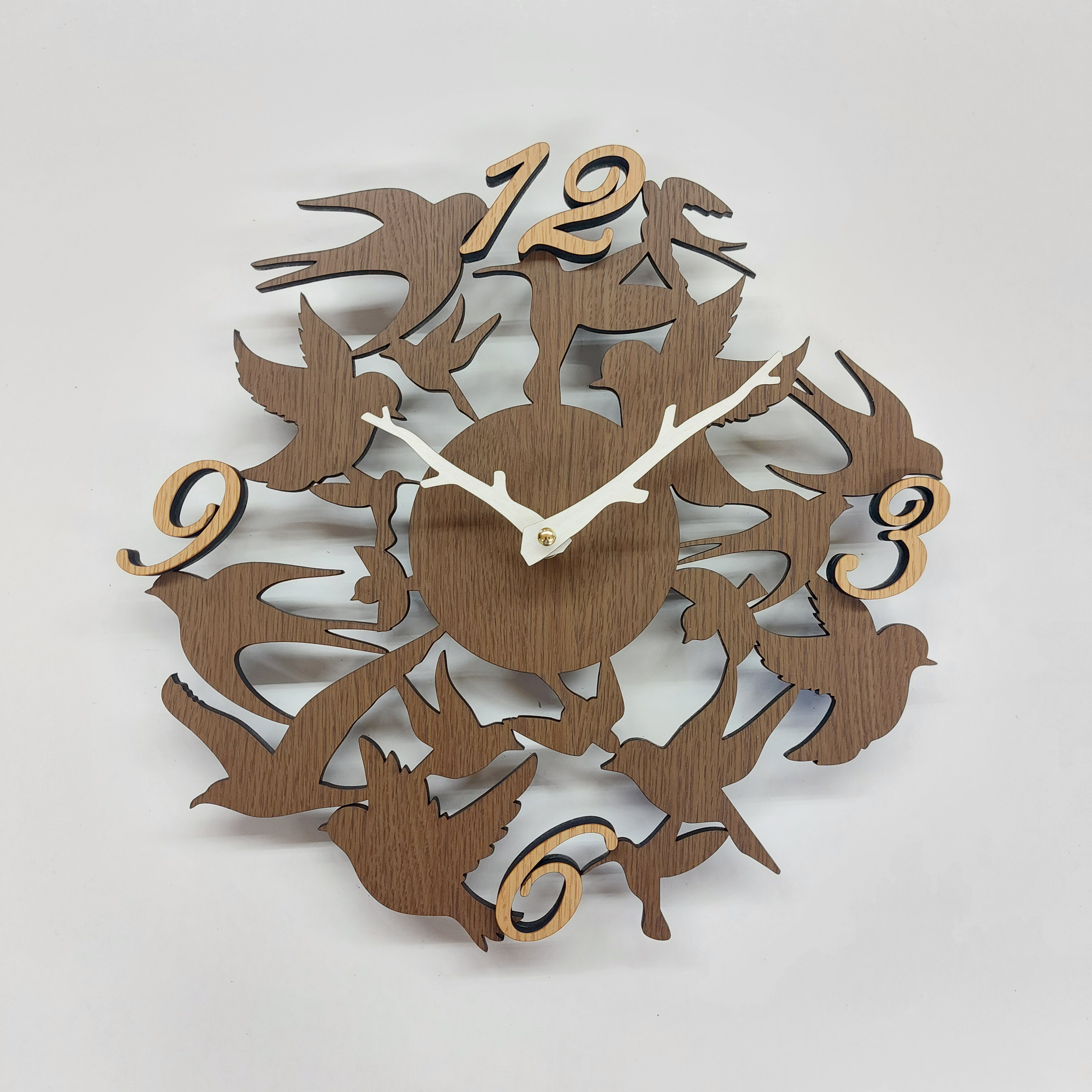 【期間限定値下げ3000円引き】北欧風　立体的な鳥のデザイン木製掛け時計　茶色　静音タイプ