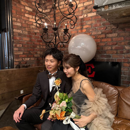 実例写真！トップス あんず色 ソフトチュール ふわふわ袖 前撮り 2次会  