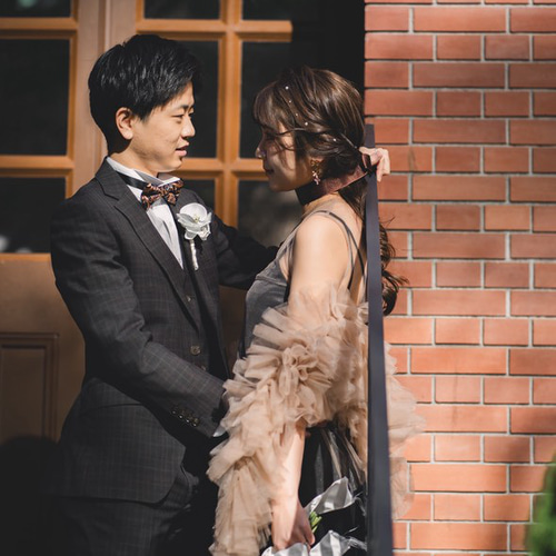 実例写真！トップス あんず色 ソフトチュール ふわふわ袖 前撮り 2次会  