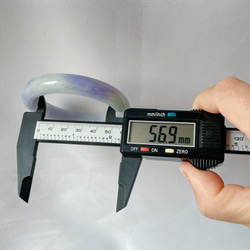 【新入荷】本翡翠保証‼️天然翡翠ラベンダー色バングル　内径約56.9mm 鑑定書付 11枚目の画像