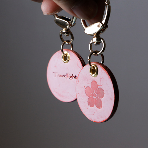 可愛い桜刻印本革キーホルダー ピンク 丸 贈り物 その他雑貨 Travel