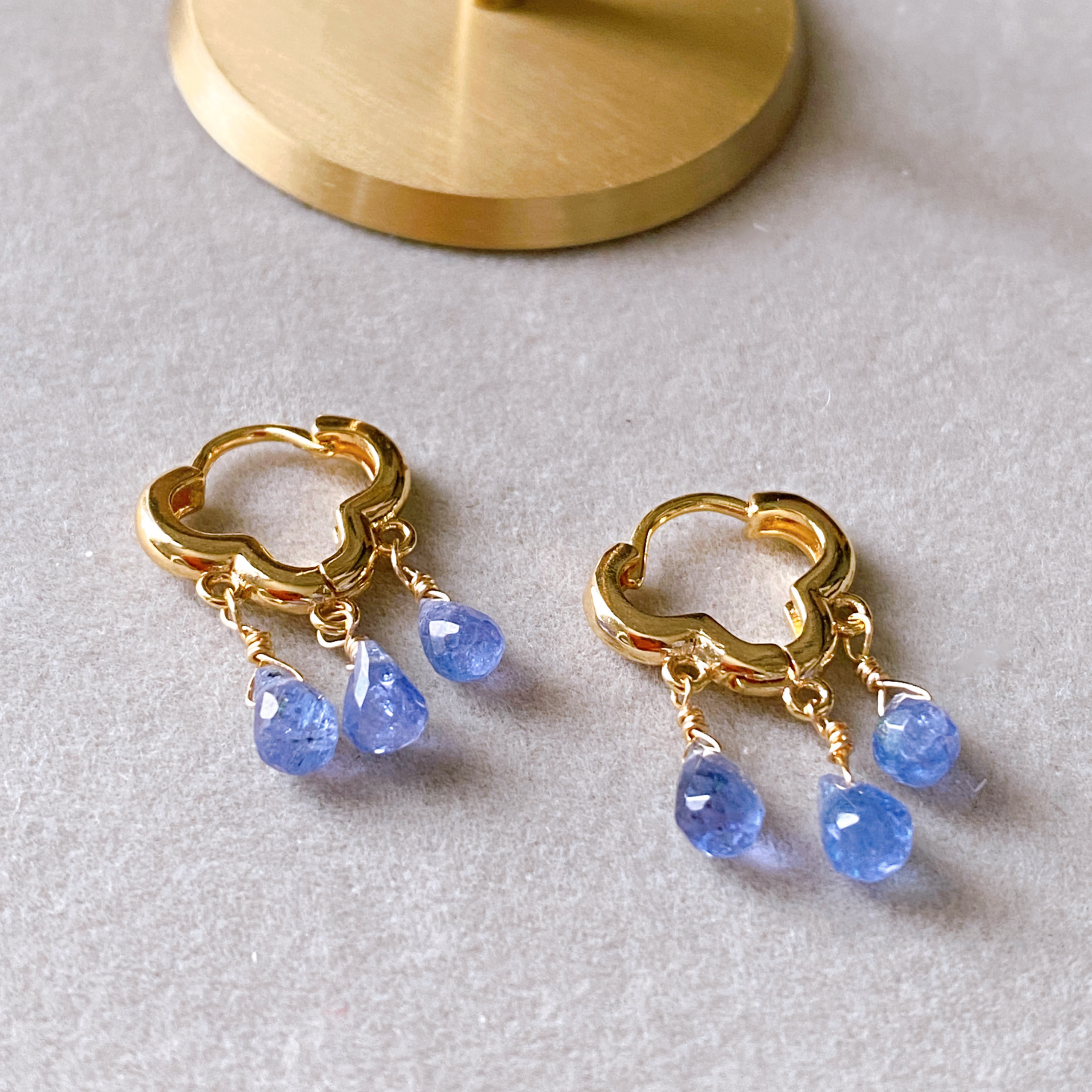 18KGP タンザナイト モロッカンピアス