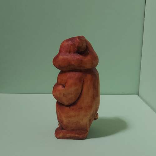 腕組み熊さん 木彫り 彫刻 置き物 インテリア 彫刻 Kibori 通販