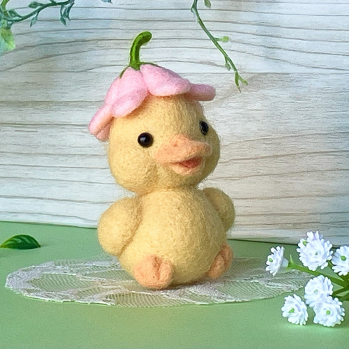 受注制作】お花ぼうしのアヒルくん｜羊毛フェルト 置き物 インテリア