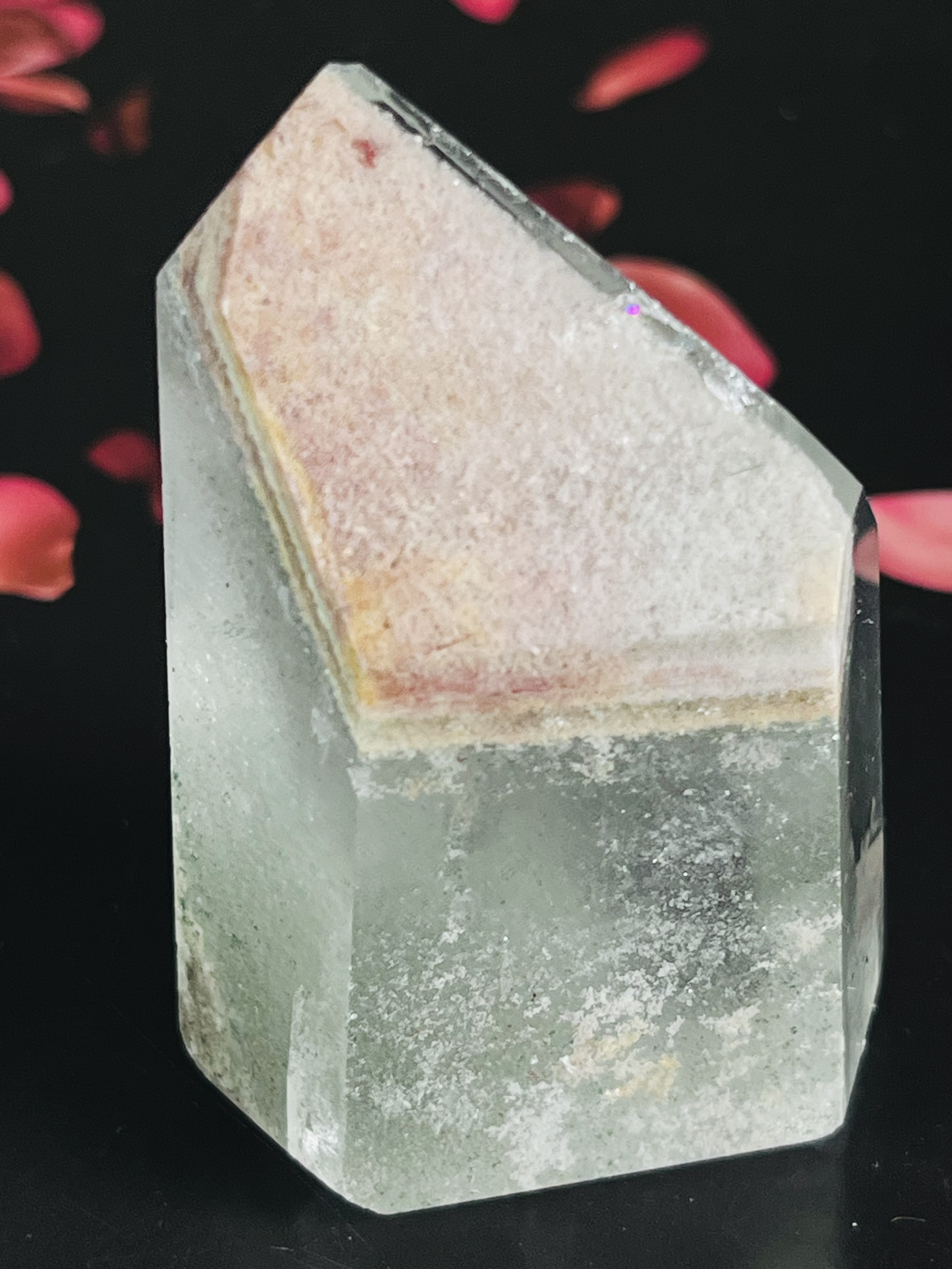 千層ガーデンクォーツ　苔入り水晶　モスクリスタル　インクルージョン