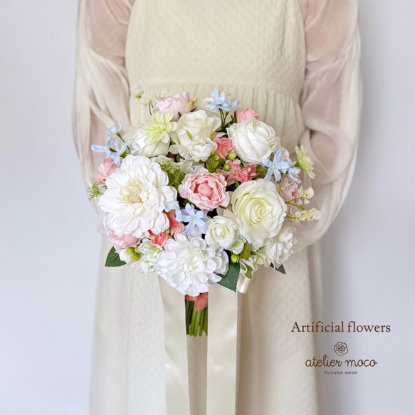 オーダーメイド】ホワイトダリアとピンクローズの ラウンド クラッチ