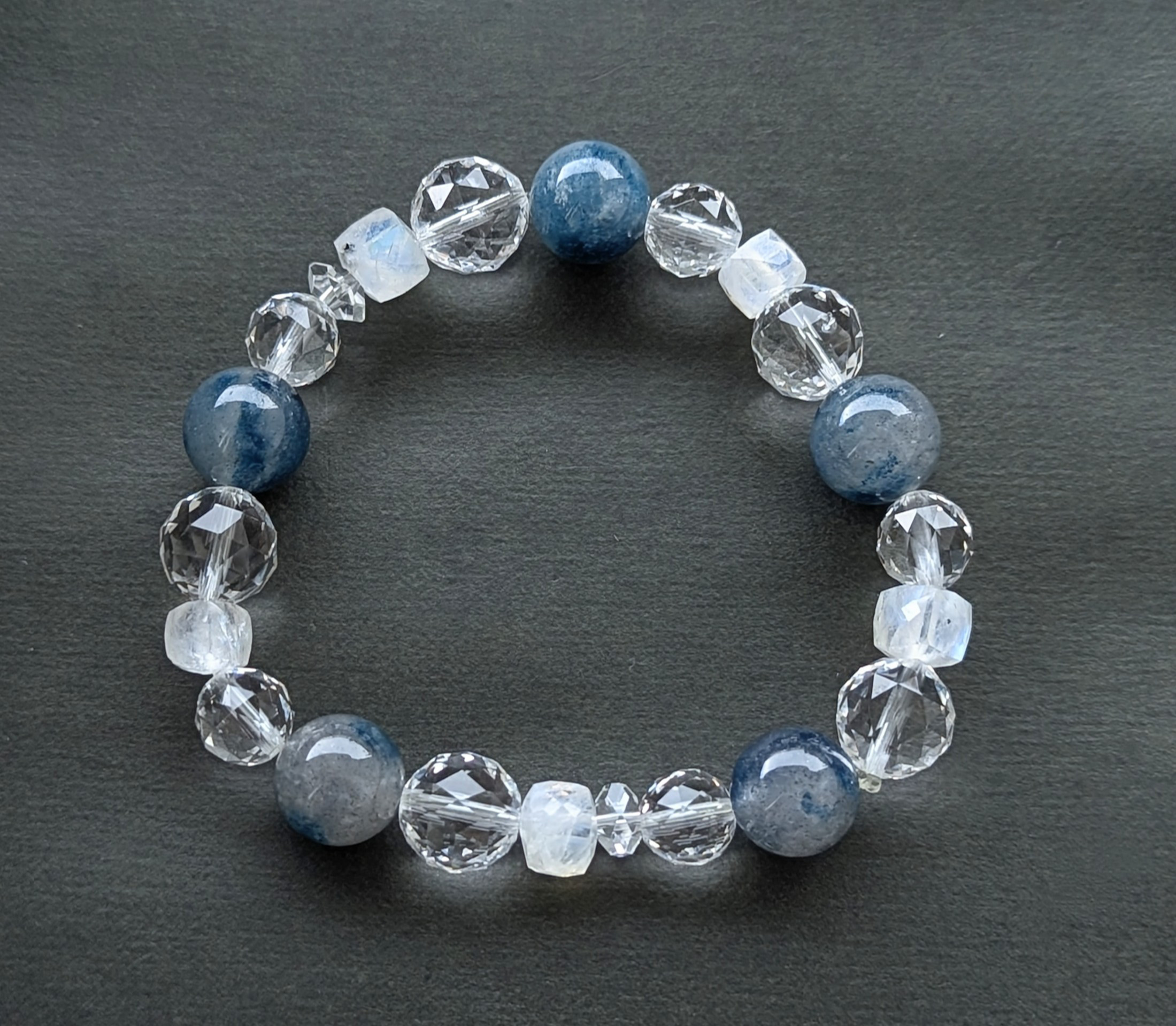 ✨スコルザライトインクォーツ&ホワイトラブラドライト&クリアクォーツのブレスレット✨思考と信念、感性を一新するために✨