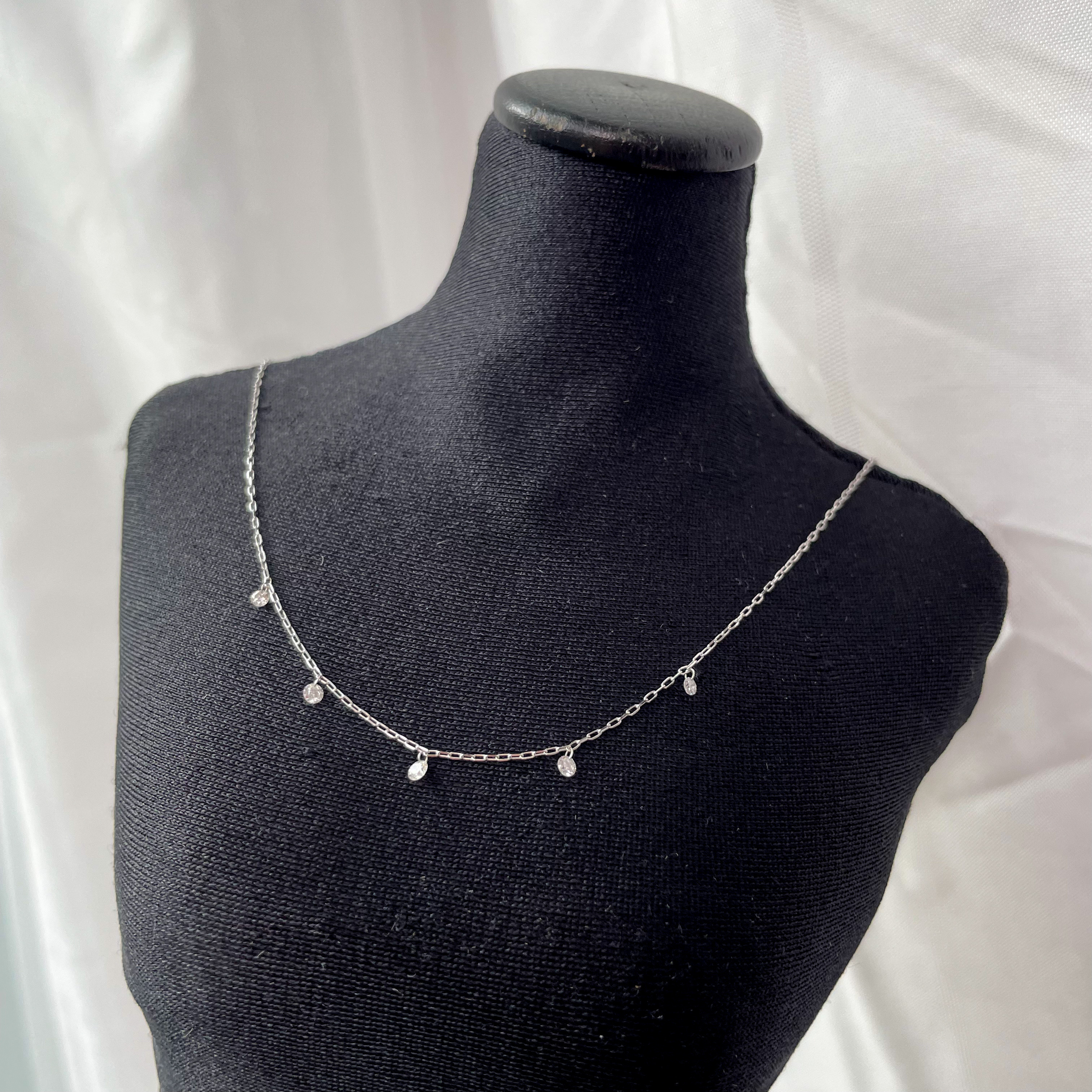 Étoile Fine（エトワール・フィーヌ）｜K18WG ダイヤモンド ネックレス