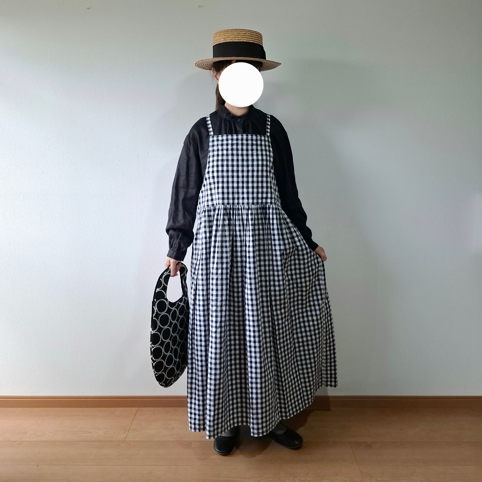 ＆LOVE様　ギンガムチェック　エプロン　ワンピース ギンガムチェックのエプロンワンピース カフェエプロン