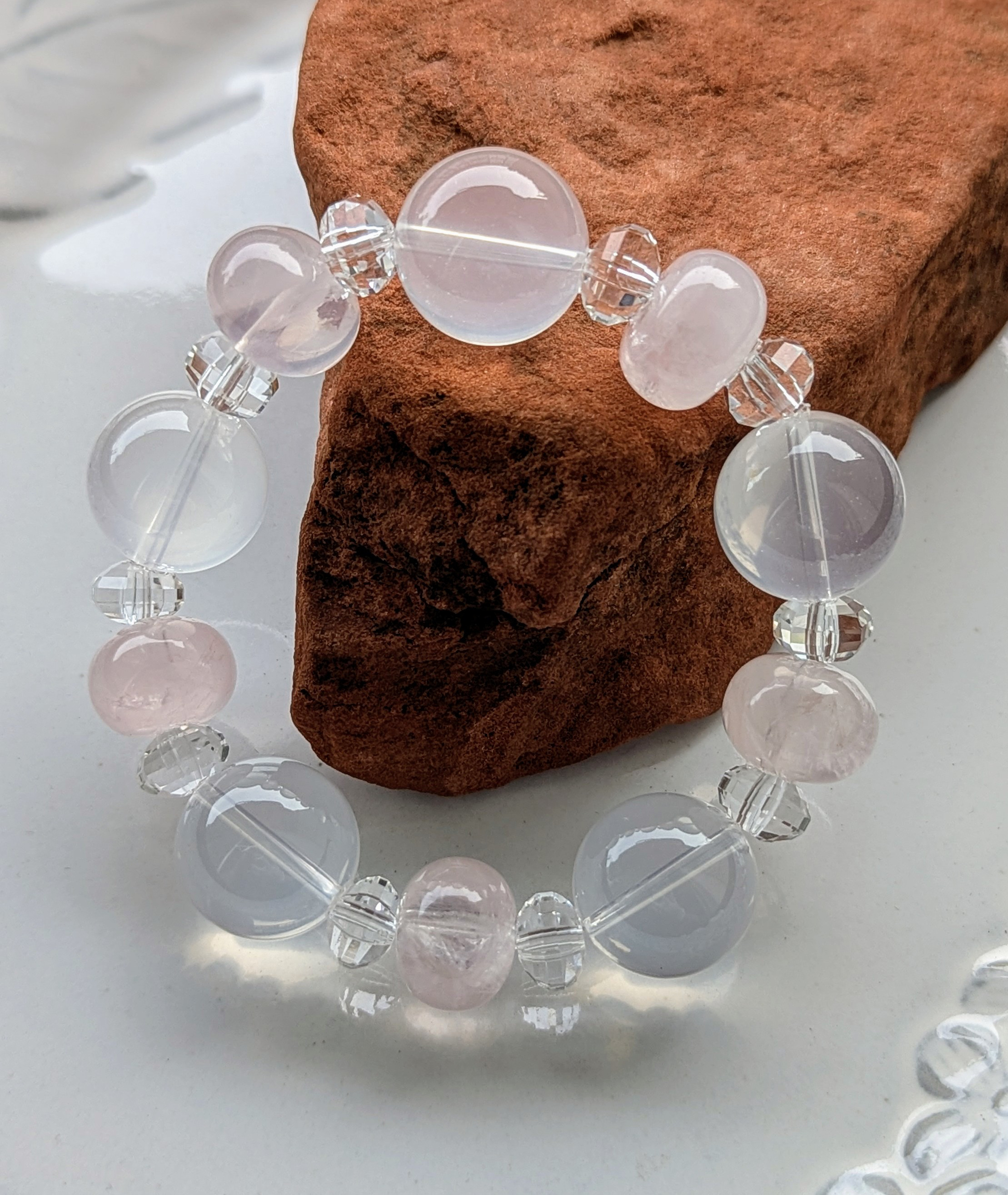 ✨ミルキークォーツ＆クリアクォーツ&マダガスカルローズクォーツのブレスレット✨自分自身を大切に生きることの助けに✨