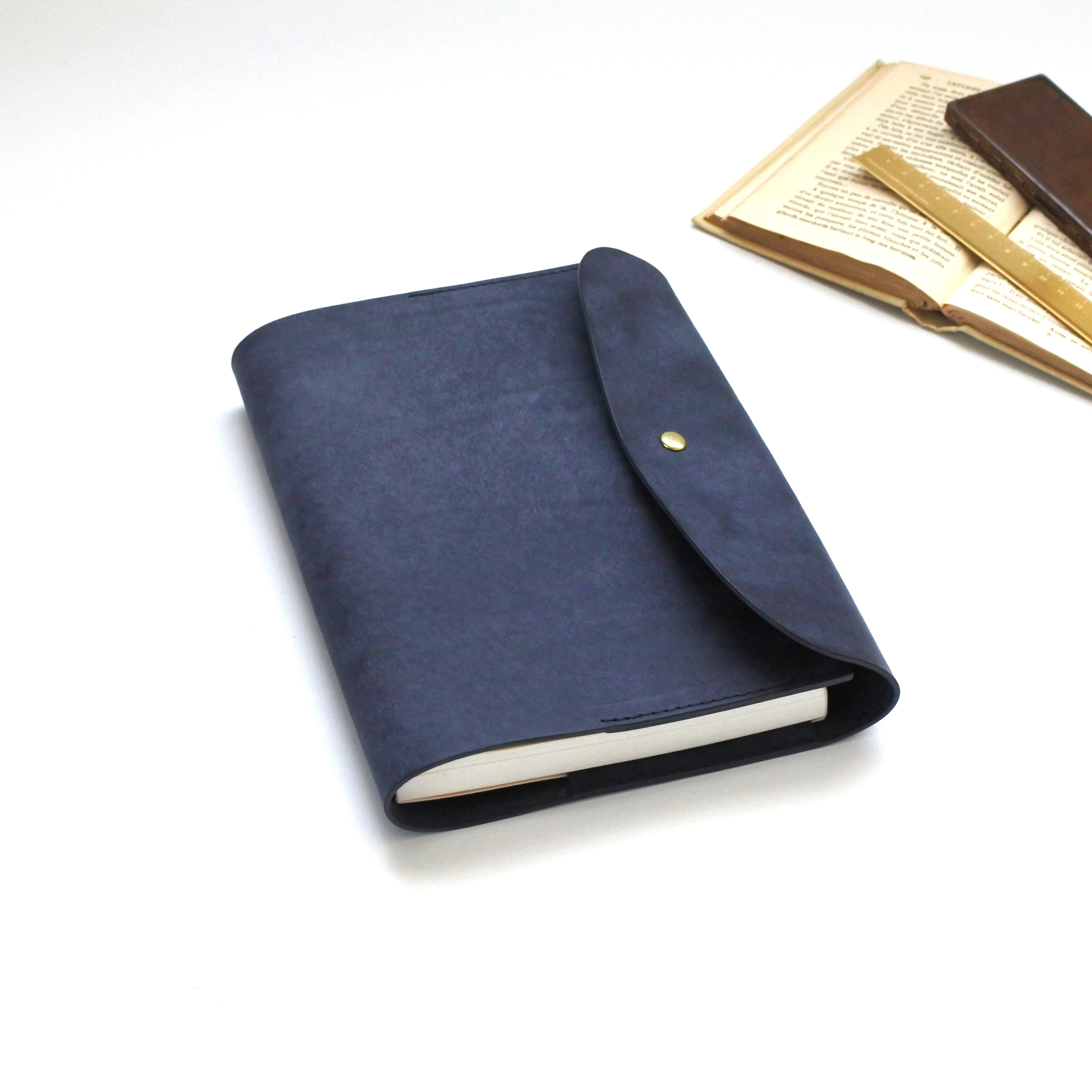 革の手帳カバー 【A5サイズ】ネイビー