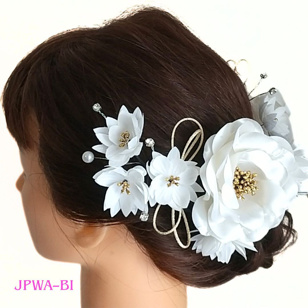 国産髪飾り//バラ・小花MIX飾り/着物・ウエディングドレス/白ヘッドドレス/結婚式・成人式/パッケージ入り